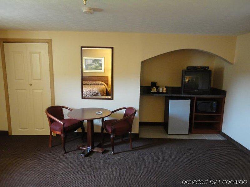 Budget Inn Columbus Lockbourne Room photo